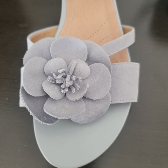 Clarks Parram Stella Nubuck Floral Sandal Women's, Size 8 - Picture 2 of 5